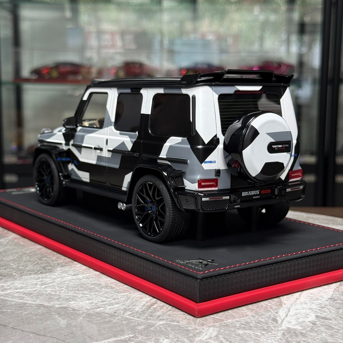 BBA Model Mercedes-Benz Brabus G800 1:18 Resin Model image 5