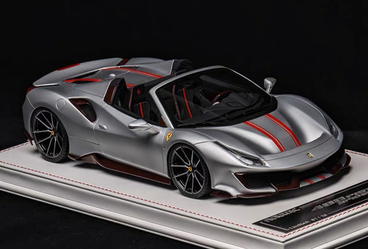 DG 1/18 Novitec Ferrari 488 Pista Resin Model – Silver with Red Stripe