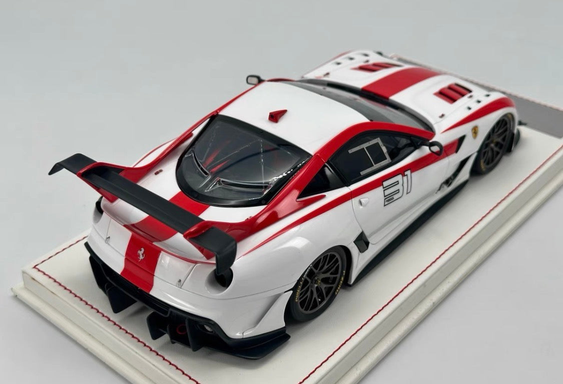 DG Model 1/18 Ferrari 599 XX EVO #31 White Red Racing Resin Model