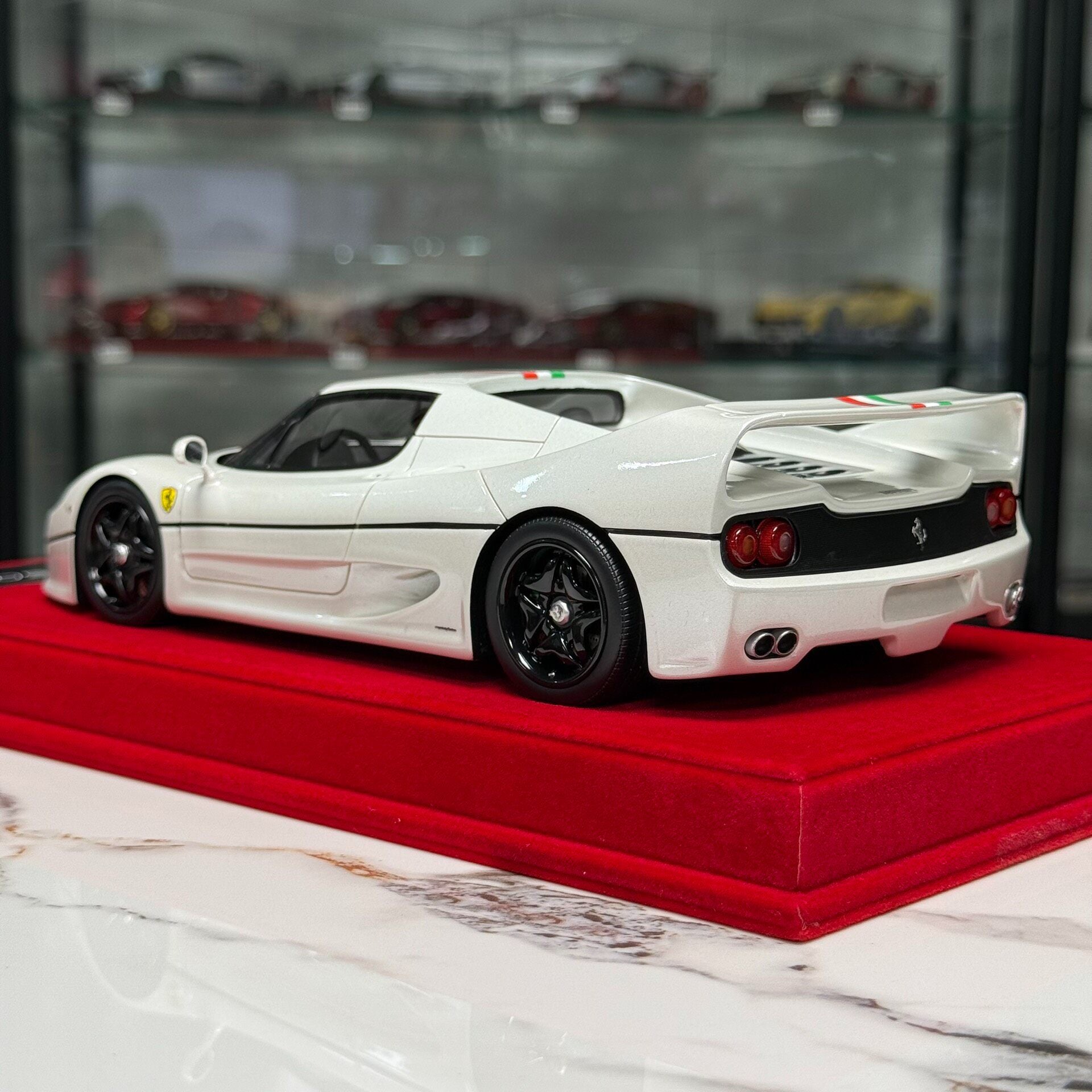 Looksmart Ferrari F50 1:18 Resin Model image 6