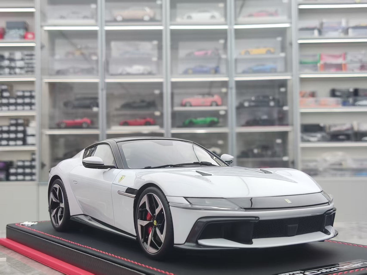 MR Ferrari 12 Cilindri FE043B 1:18 - immagine 6