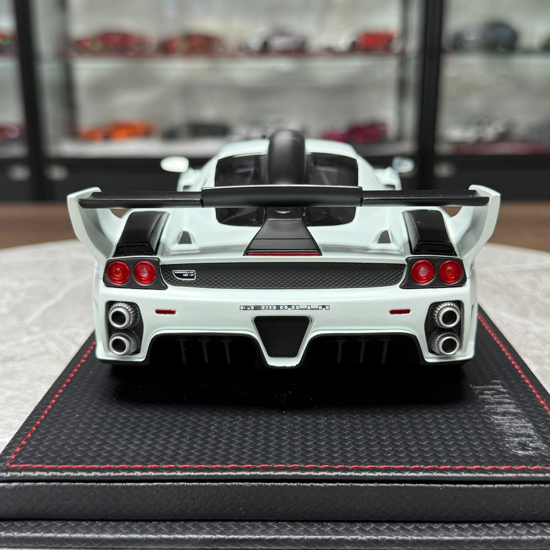 GT Spirit Ferrari Enzo 1:18 Resin Model image 6