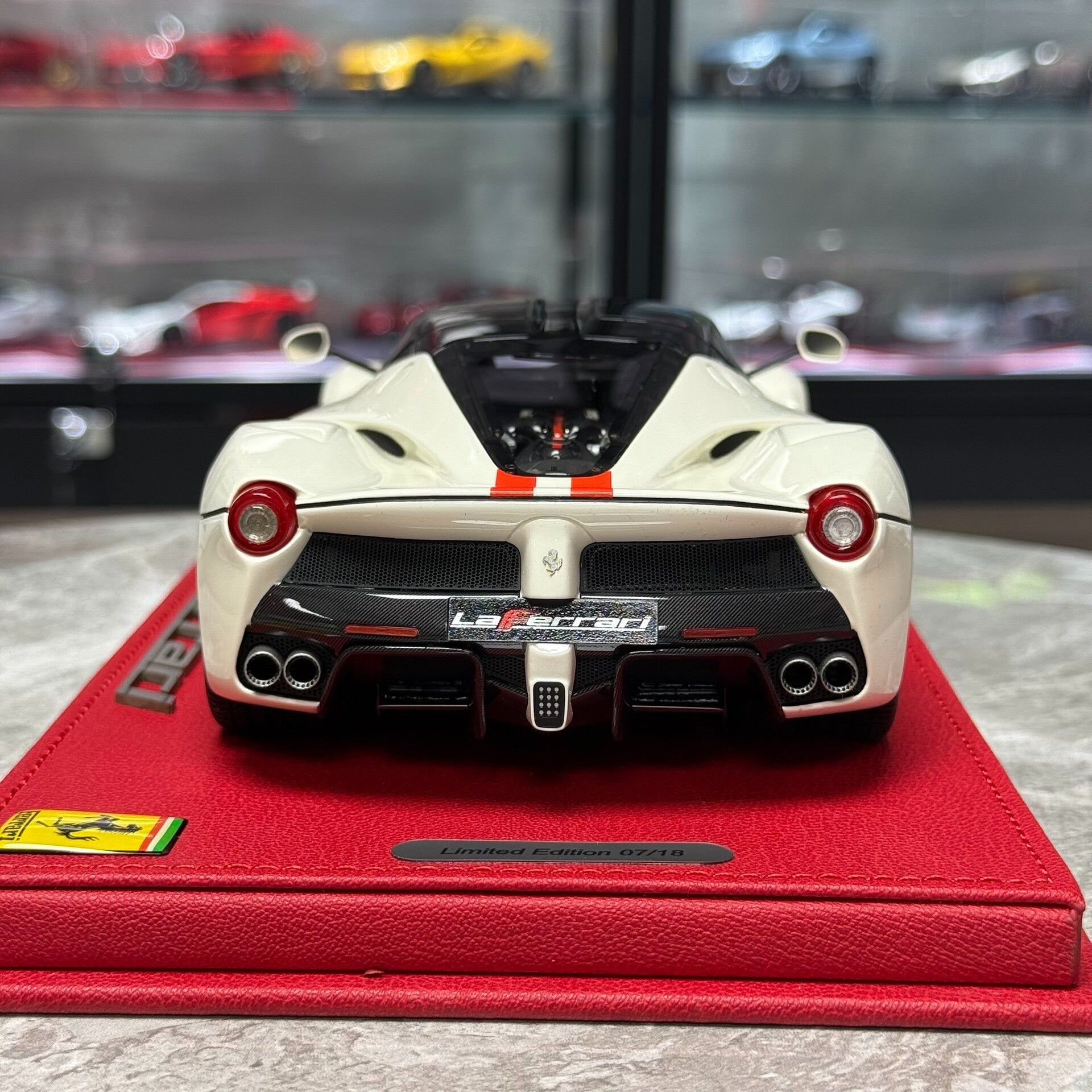 BBR Ferrari LaFerrari 1:18 Resin Model image 6