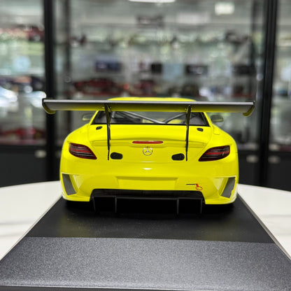 MINICHAMPS Mercedes-Benz SLS AMG GT3 1:18 Alloy Model image 6