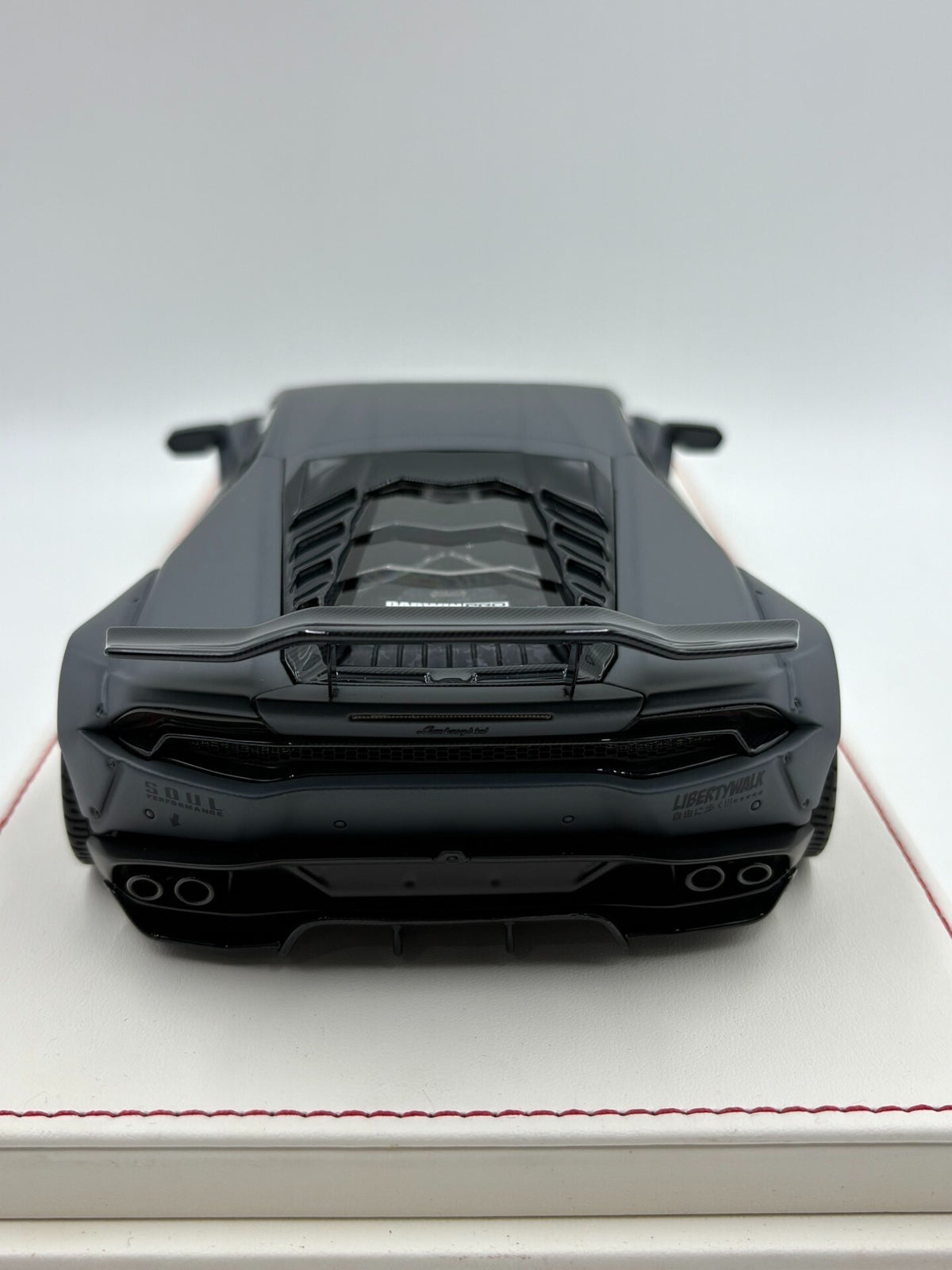 Scale Model Davis&Giovanni LamborghiniHURACAN 1/18ResinModel - immagine 6