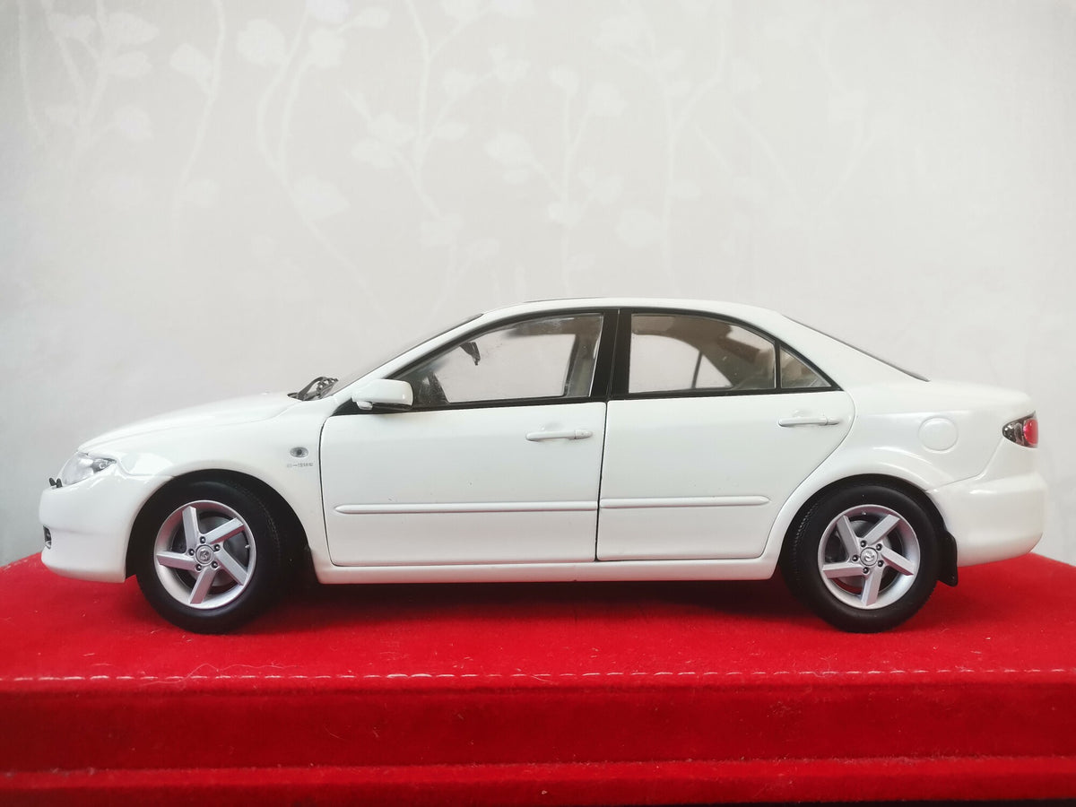 Scale Model 1 18Model White - immagine 6