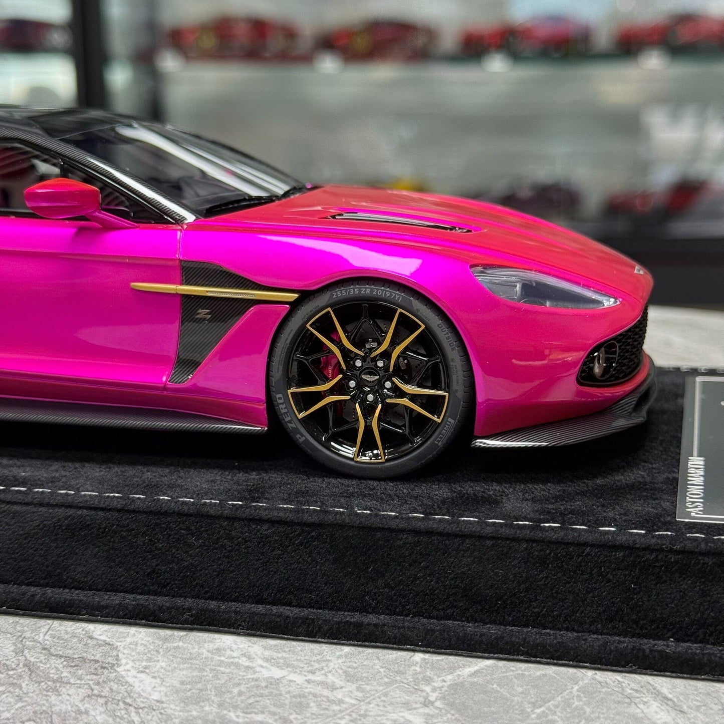 HH Model Aston Martin Zagato Shooting Brake 1:18 Resin Model image 6