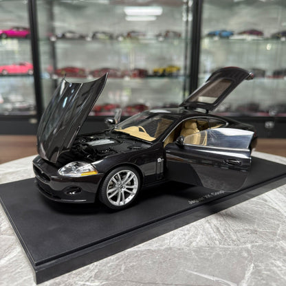 AUTOart Jaguar XK Coupe 1:18 Alloy Model image 6