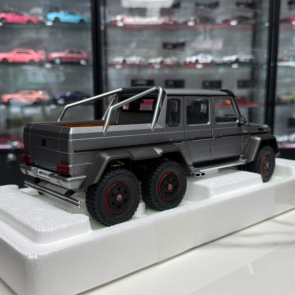 AUTOart 1 18AA Mercedes-BenzG 63 AMG 6X 6X6 1:18 - immagine 6