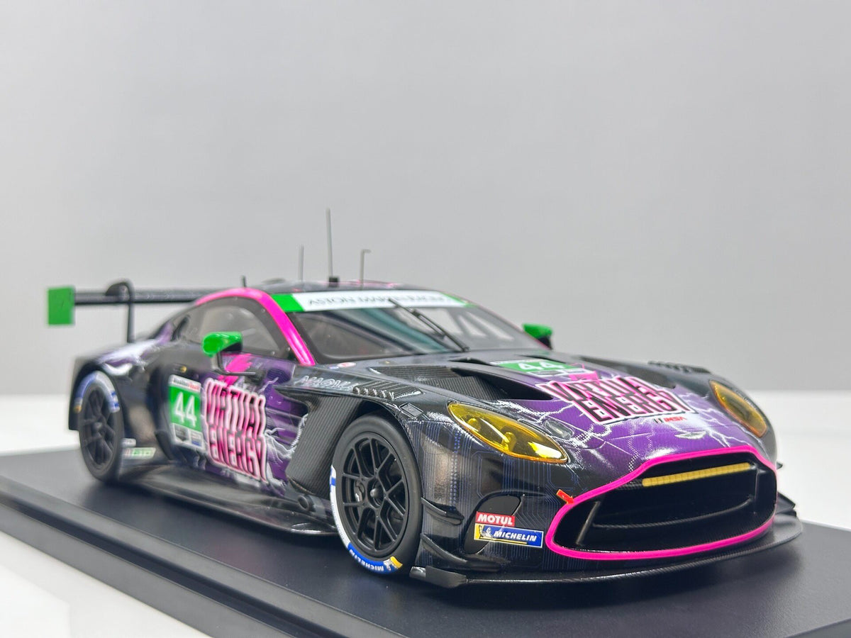 TopSpeed Aston Martin Vantage GT Evo Magnus Racing 1:18 - immagine 6