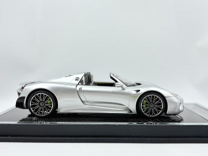Scale Model YY Porsche 918 Spyder 1/18ResinModel - immagine 6