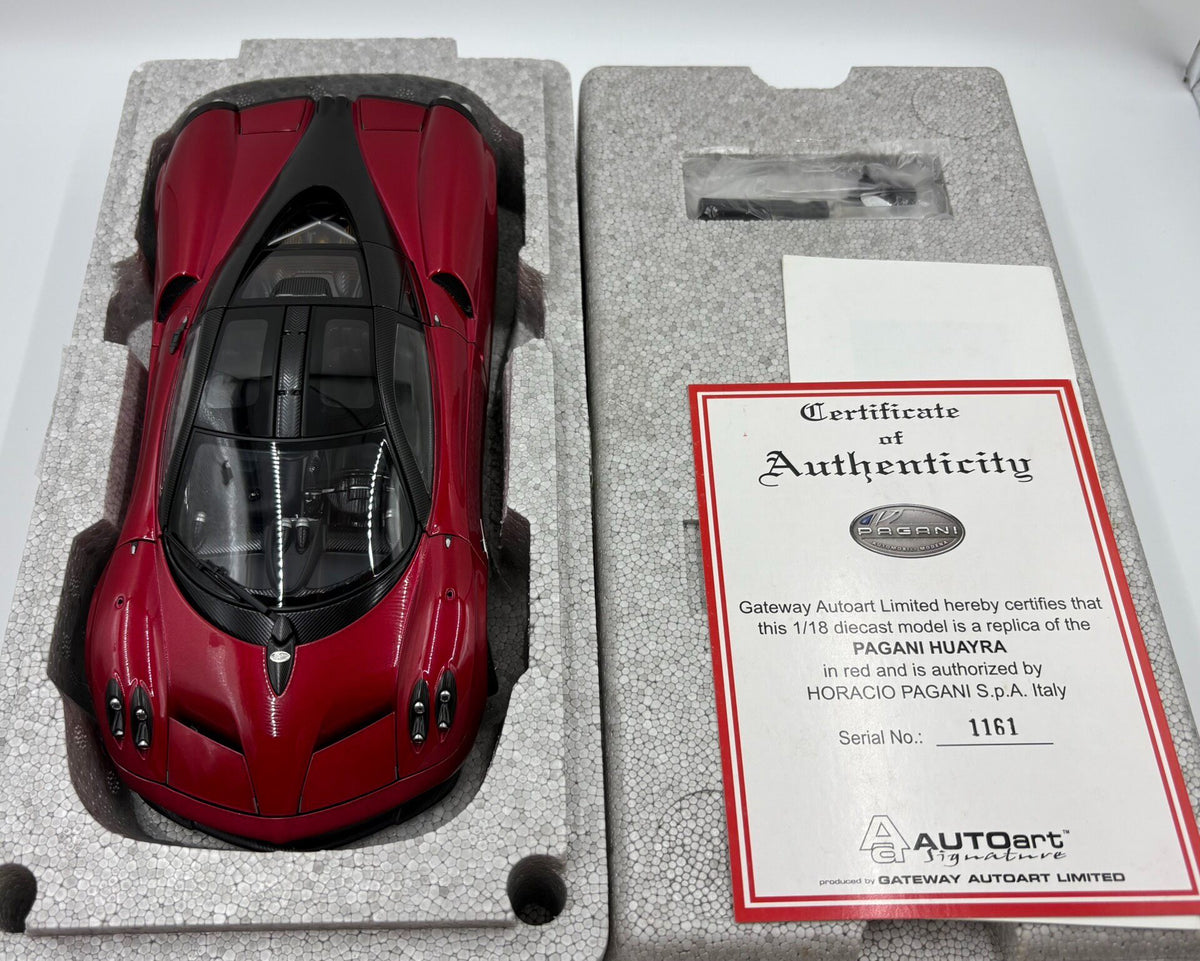 AUTOart PaganiHuayra RedDiecastModel 1:18 - immagine 6