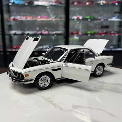 AUTOart BMW 3.0 CSi 1:18 Alloy Model image 6