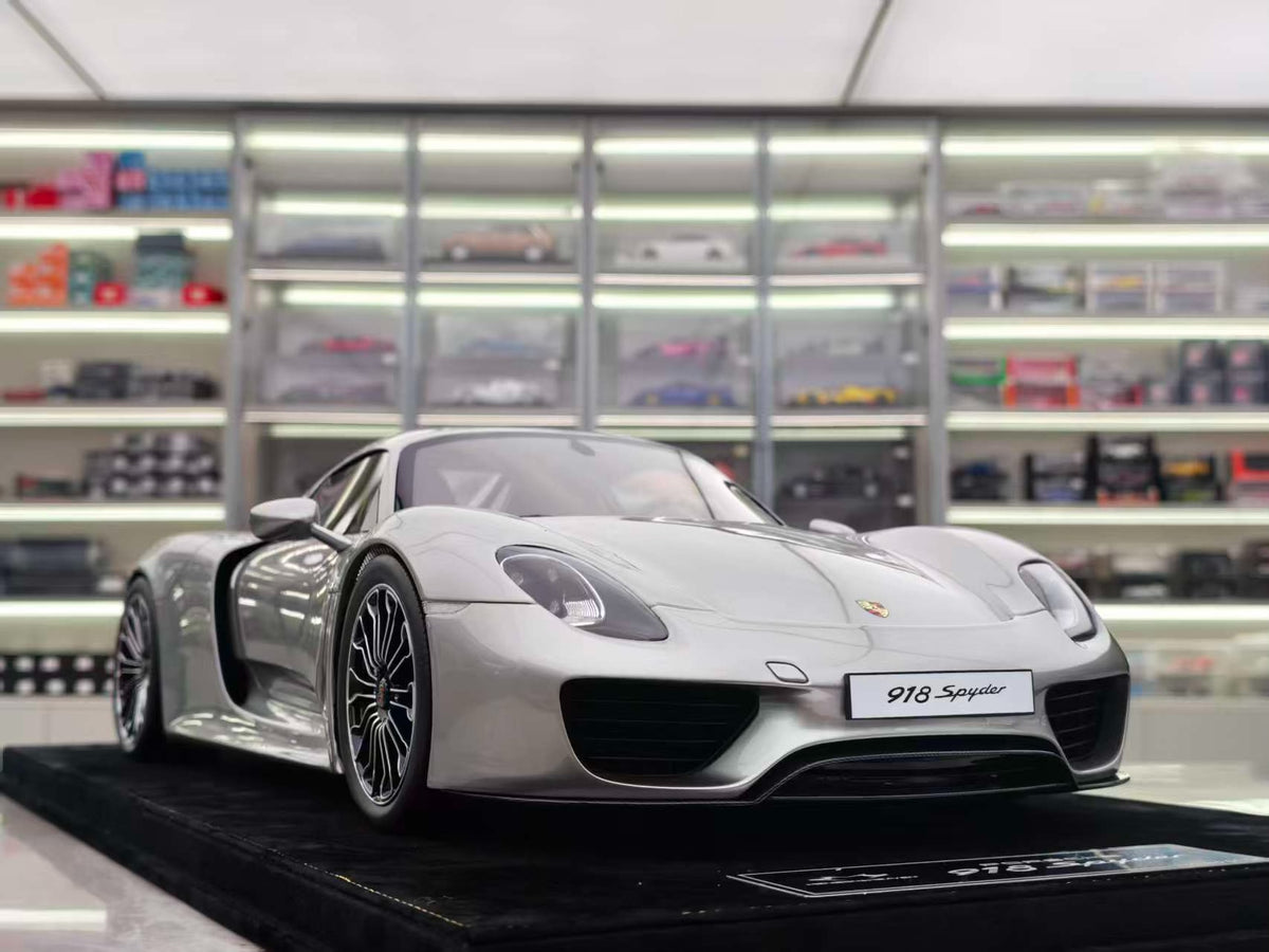 Scale Model 8 Porsche 918 spyde 1:8 Silver - immagine 6