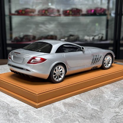 IVY Model Mercedes-Benz SLR Mclaren SLR 722 1:18 Resin Model image 6