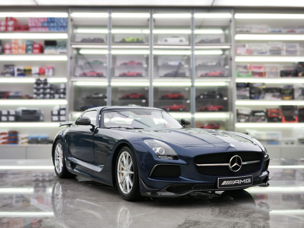 Scale Model Mercedes-BenzSLS 1100 110033026 1:18 - immagine 6