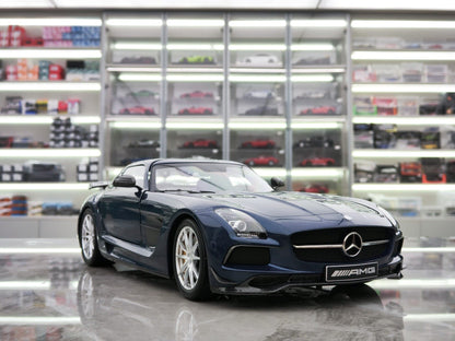 Scale Model Mercedes-BenzSLS 1100 110033026 1:18 - immagine 6