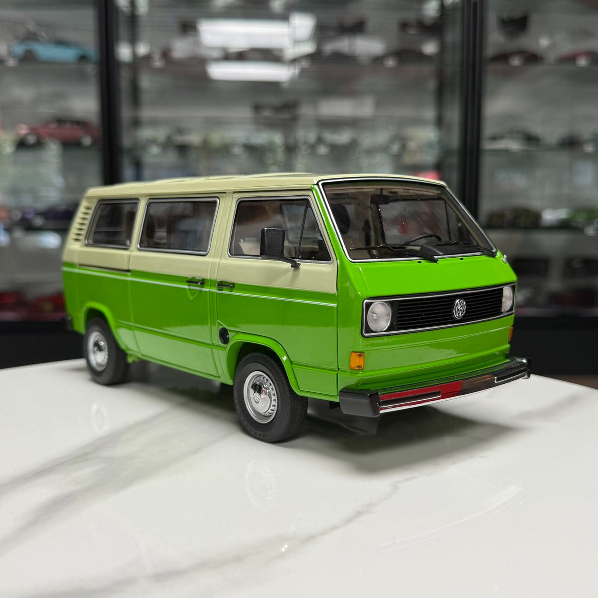 Scale Model 1 18 VW OpeningModel 1:18 Green - immagine 6
