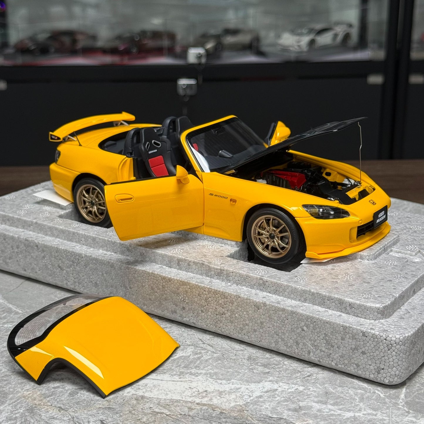 Motorhelix Honda S2000(AP2)MUGEN 1:18 Alloy Model image 6