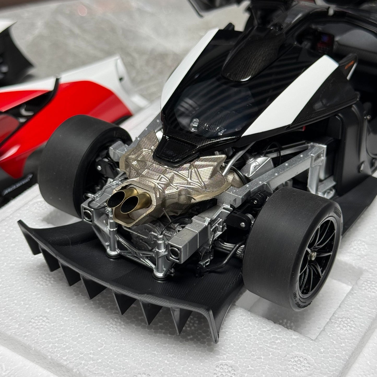 LCD Models McLaren GT-R 1:18 Alloy Model image 6