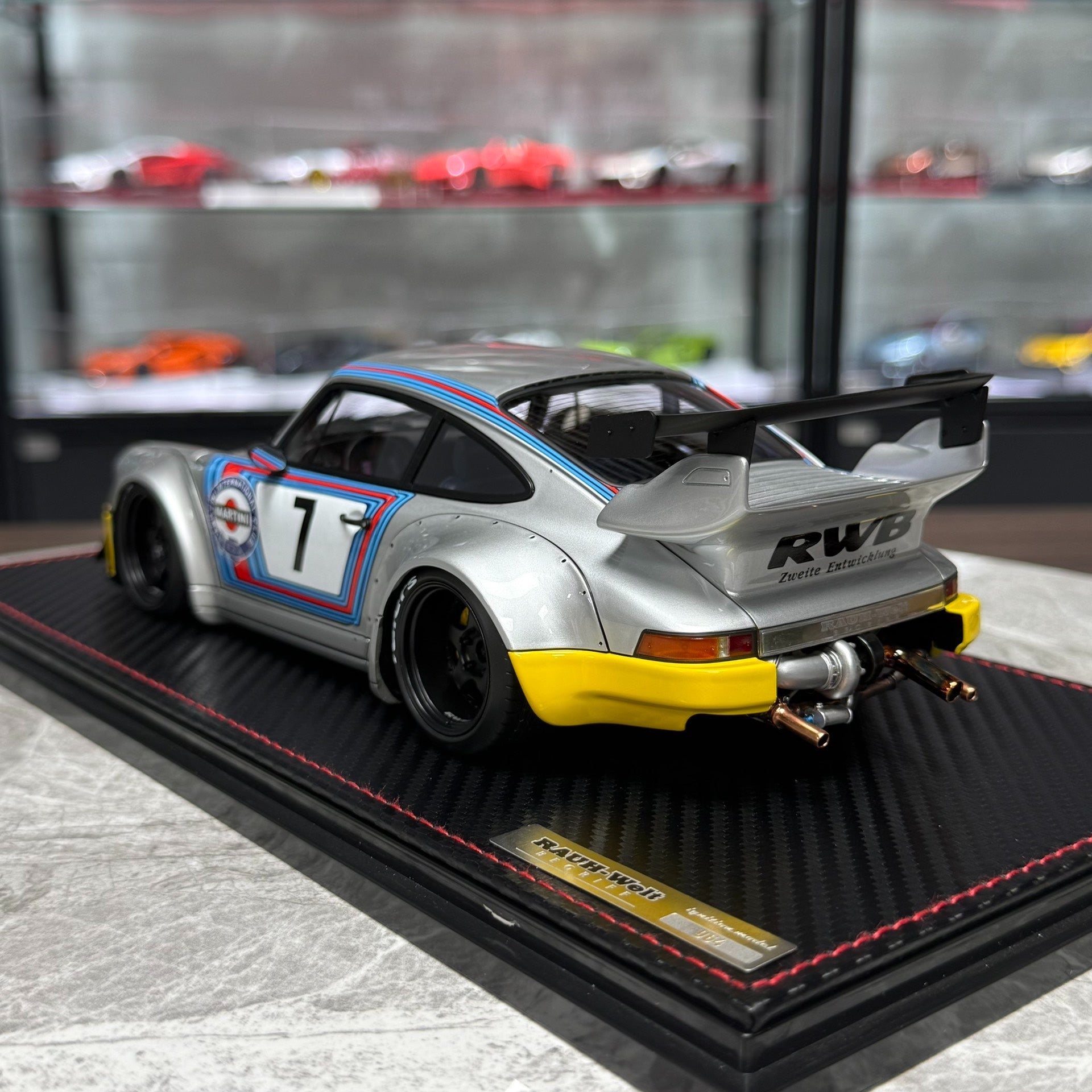 Ignition Model Porsche 964 RWB 1:18 Resin Model image 6