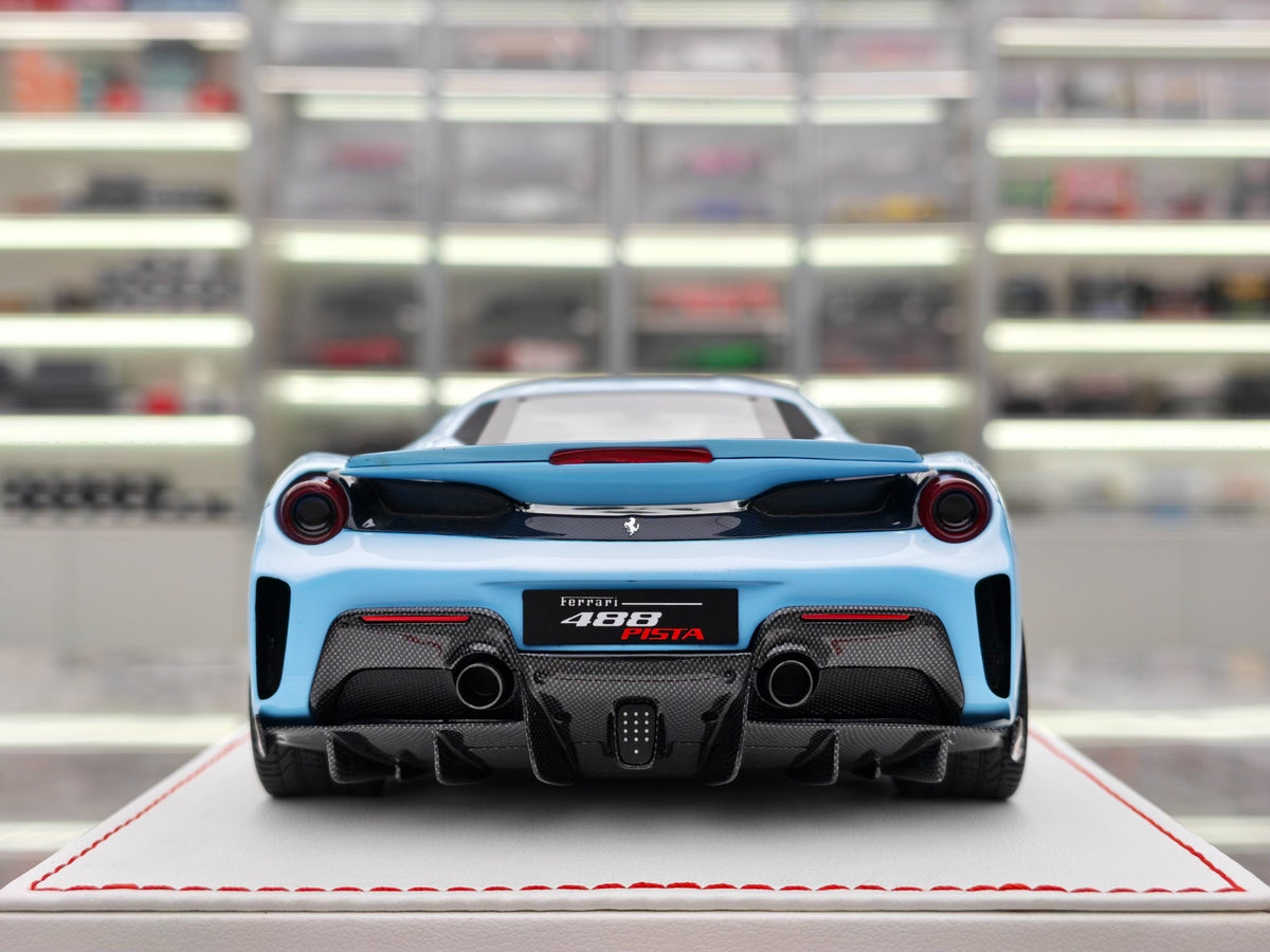 AR GH Ferrari Novit Novitec 488pista 1:18 - immagine 6