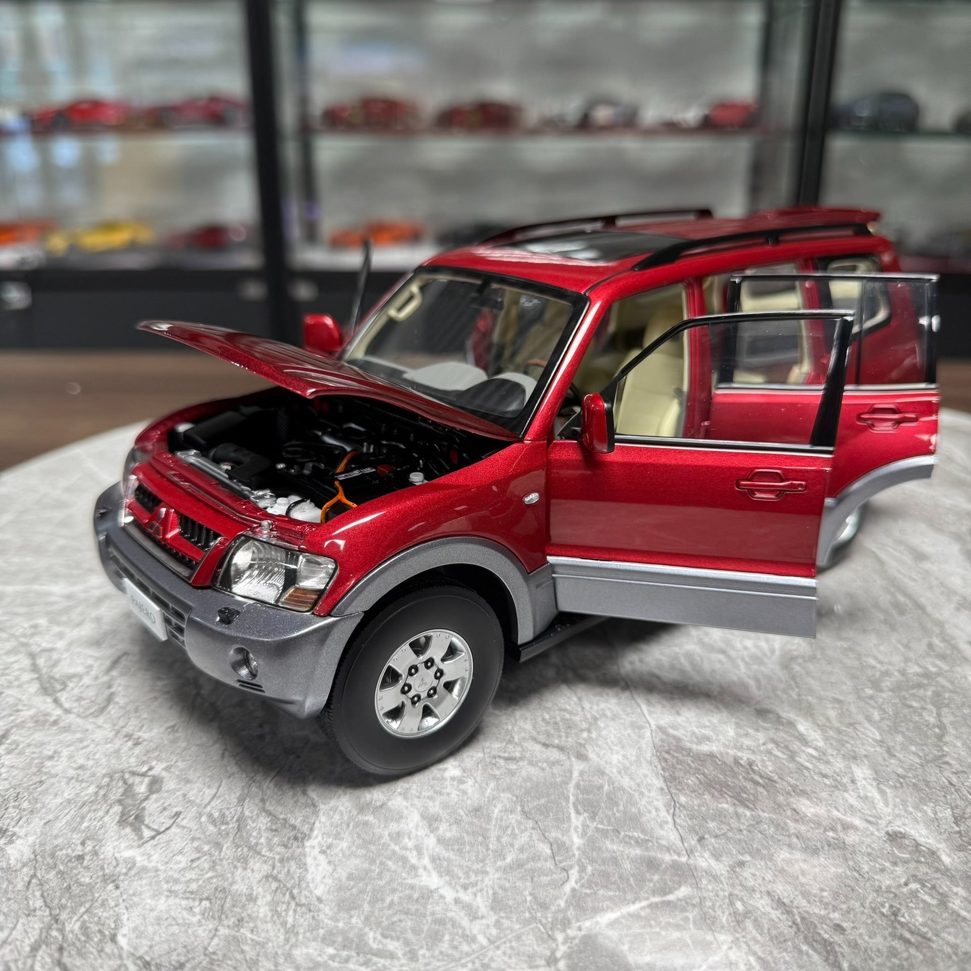 YC Model Mitsubishi V73 1:18 Alloy Model image 6