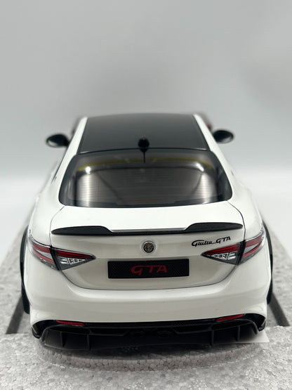 Scale Model MH 1 18 GTA 1:18 White - immagine 6