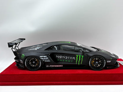 Scale Model LB-works LamborghiniAventador LP 1:18 - immagine 6
