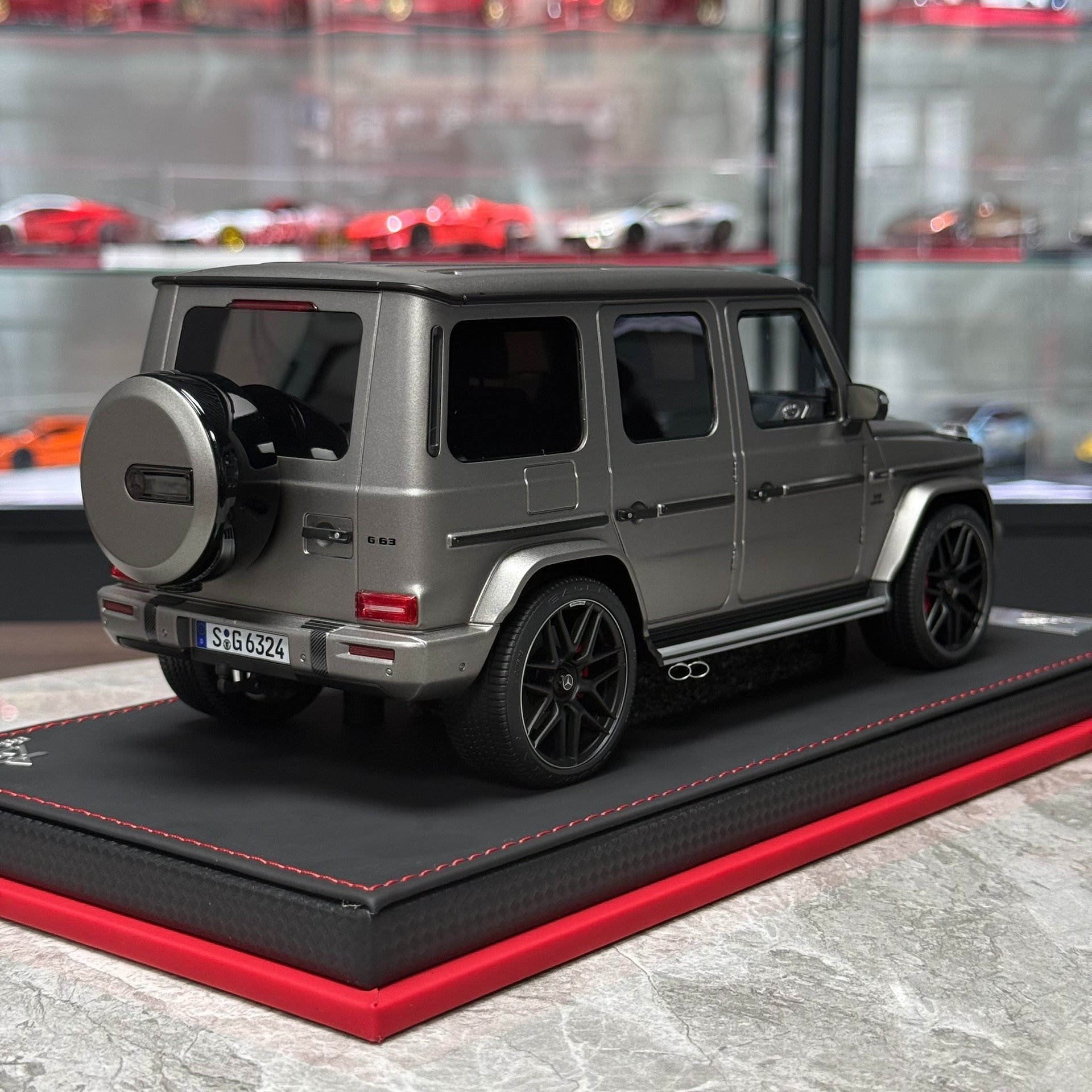 BBA Model Mercedes-Benz Mercedes Benz G63 AMG 1:18 Resin Model image 6