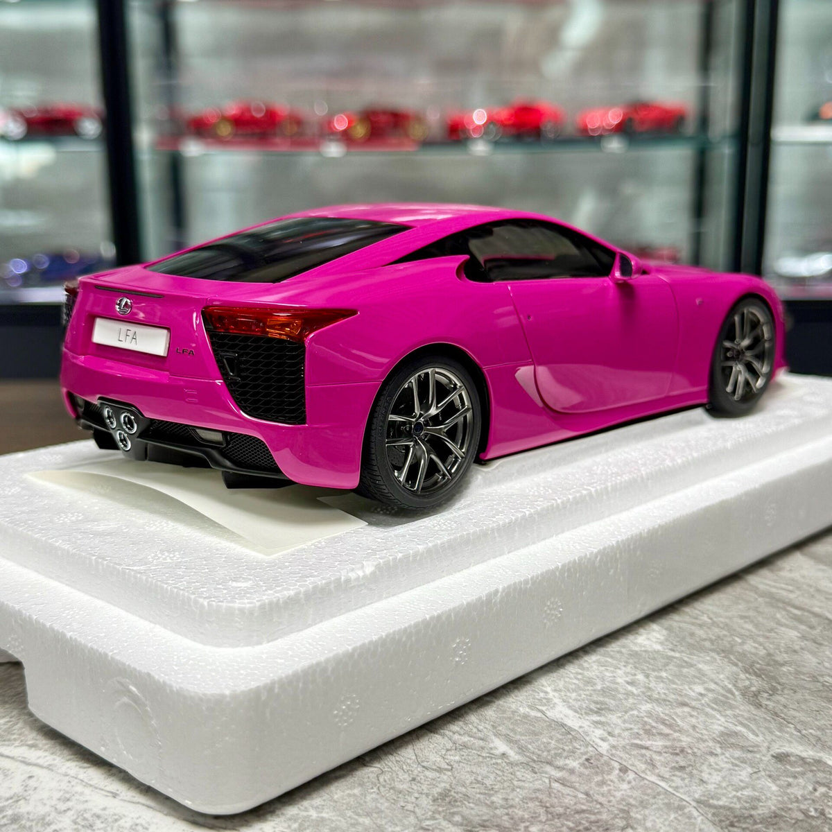 AUTOart AA 1 18 LEXUS L LFA 1:18 - immagine 6