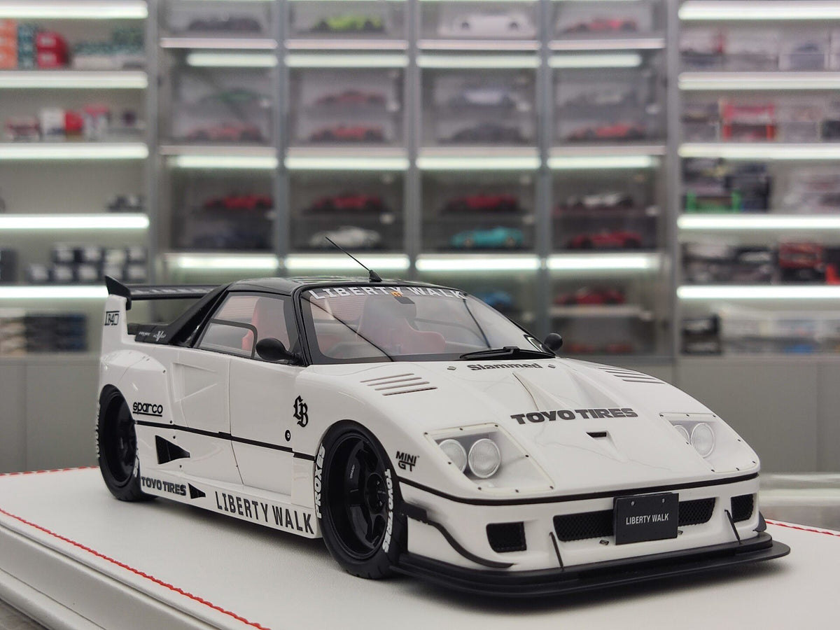 Scale Model RUNNER 18 FerrariF 40 AZ-1 JM-RNR 017 White - immagine 6