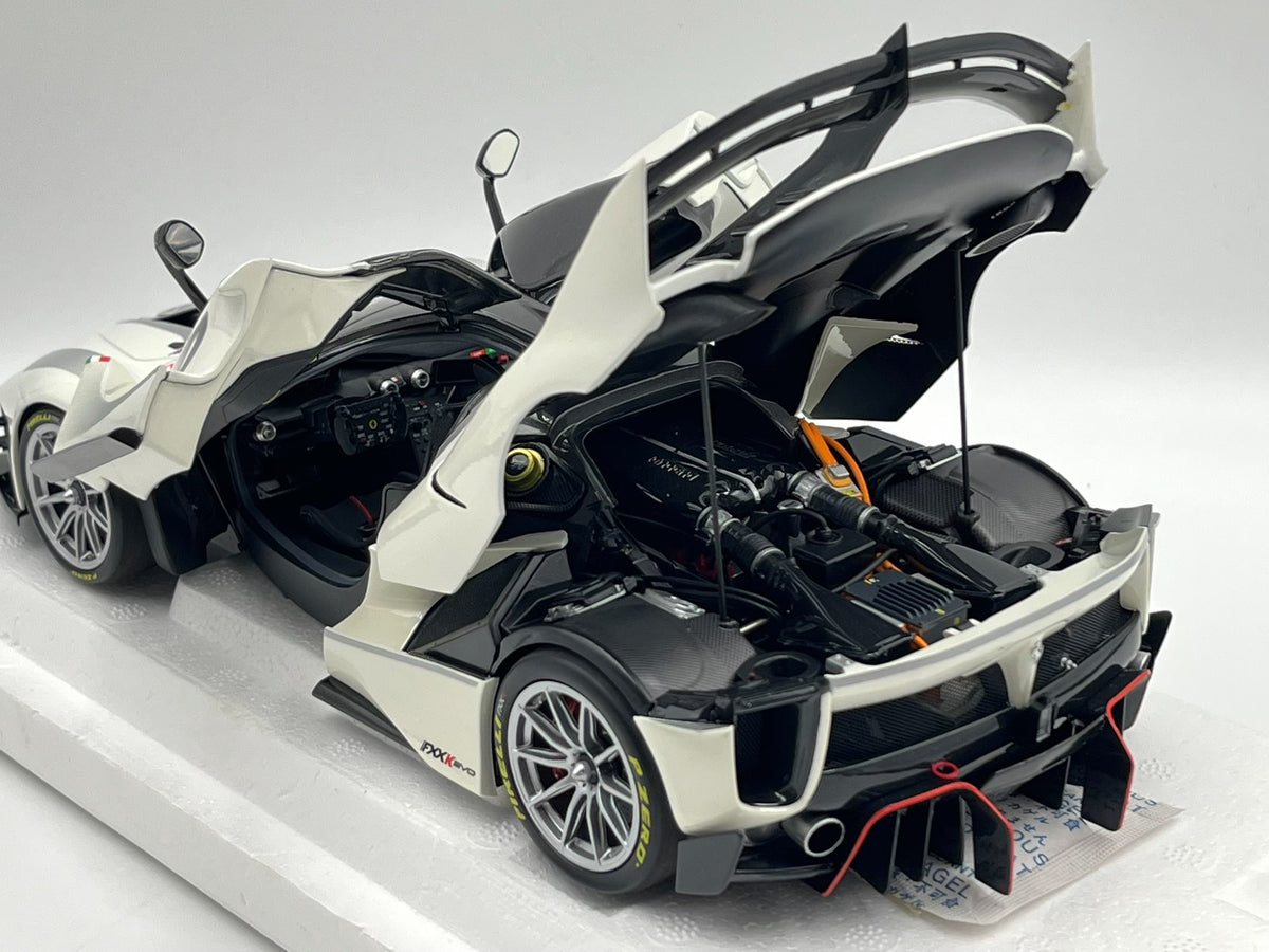 BBR 1 18 Ferrari fxxk EVO 1:18 White - immagine 6