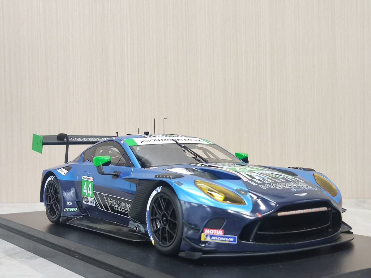 TopSpeed Aston Martin Vantage GT EVO Magnus Racing BlueLivery 1:18 - immagine 6