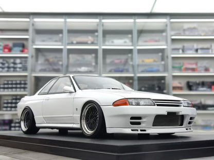 Ignition Model Nissan SKYLINE GT-R R32 1:18 White - immagine 6
