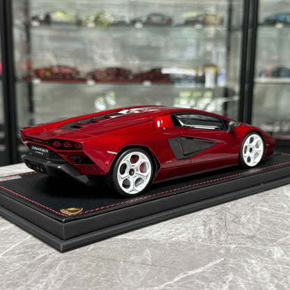 MR Lamborghini Countach LPI800-4 1:18 Resin Model image 6