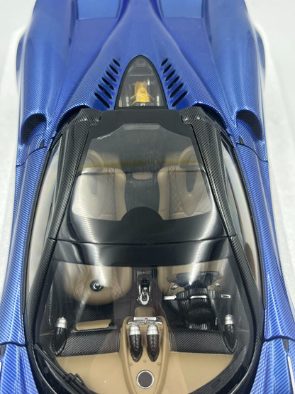 AUTOart AA Pagani Huayra Roadster 1:18 - immagine 6