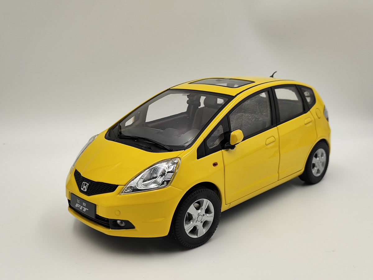 Scale Model Yellow 1 18 1:18 Yellow - immagine 6