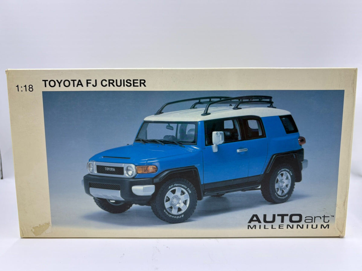 AUTOart ToyotaFJ CRUISER 1 18DiecastModel Blue - immagine 6