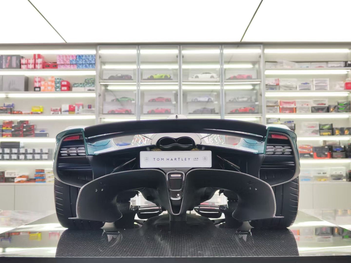 Amalgam Aston Martin Valkyrie 1:8 Green - immagine 7