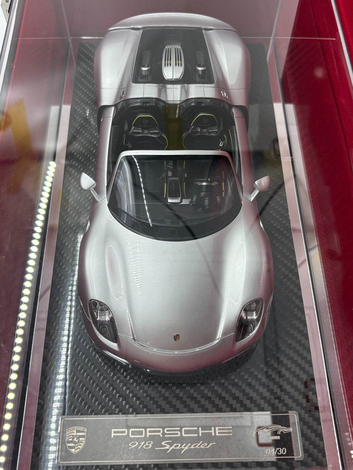 Scale Model YY Porsche 918 Spyder 1/18ResinModel - immagine 7