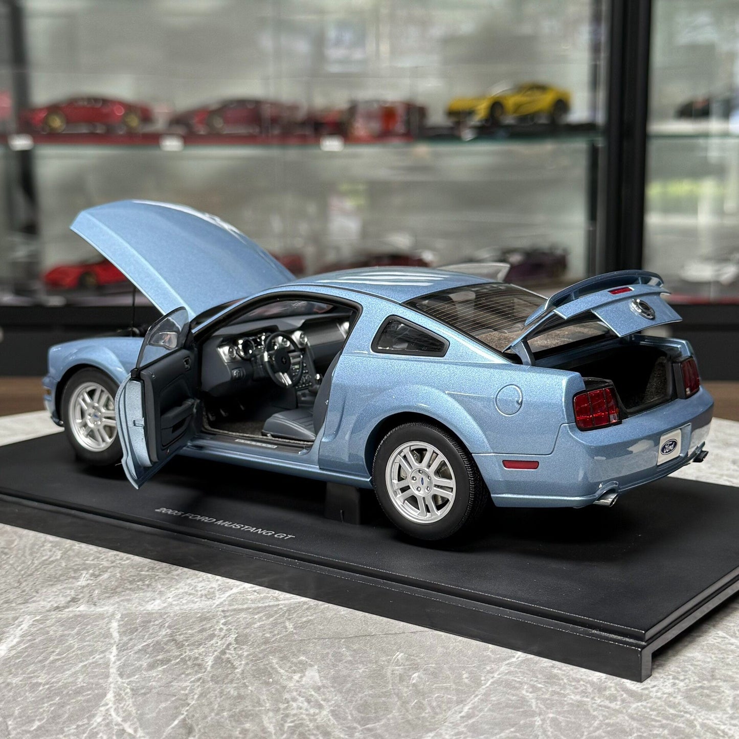 AUTOart Ford GT 1:18 Alloy Model image 7