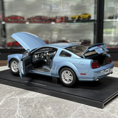 AUTOart Ford GT 1:18 Alloy Model image 7