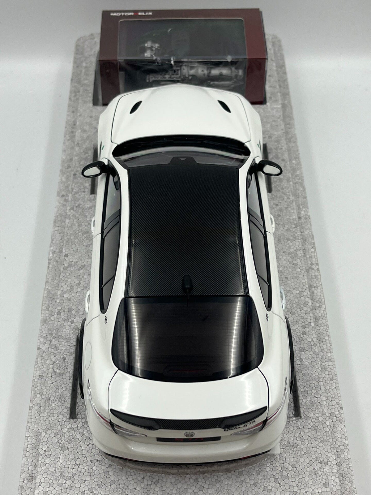 Scale Model MH 1 18 GTA 1:18 White - immagine 7