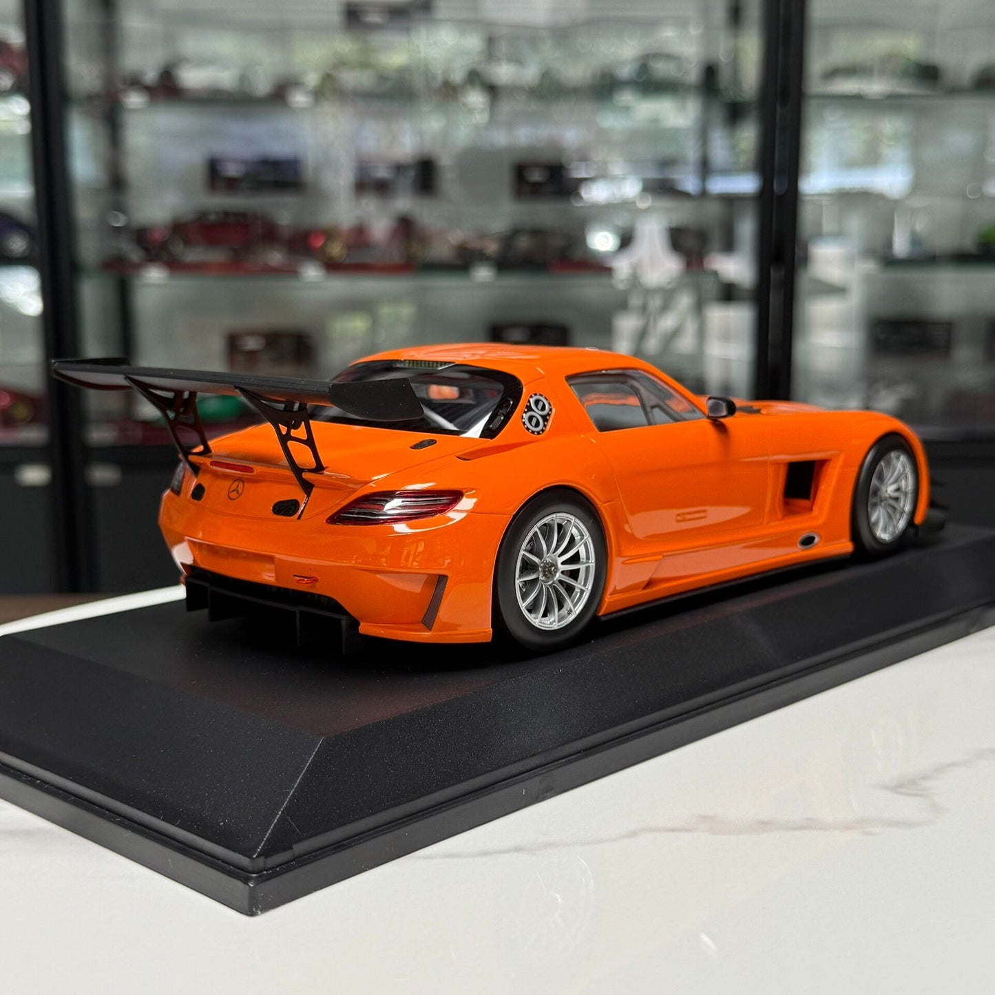 MINICHAMPS Mercedes-Benz SLS AMG GT3 1:18 Alloy Model image 7