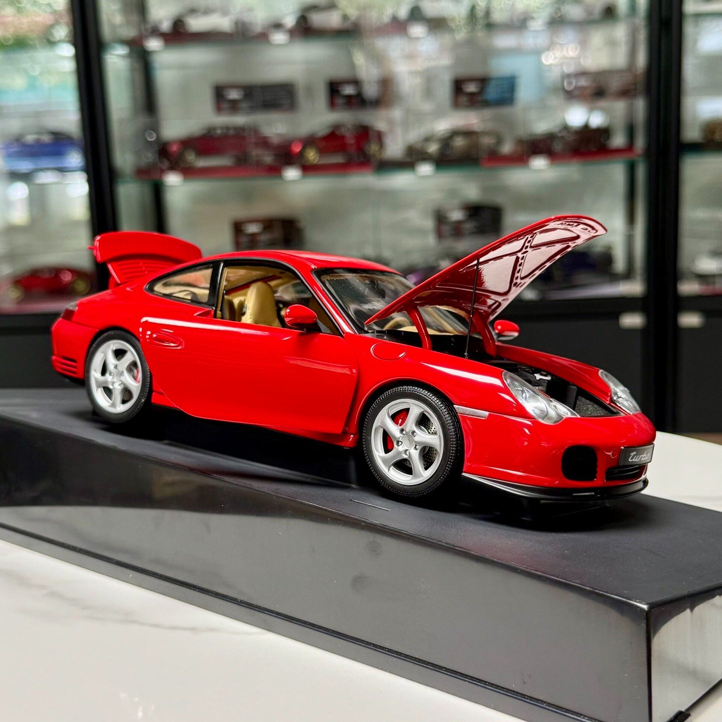AUTOart Porsche 911 Turbo 1:18 Alloy Model image 7