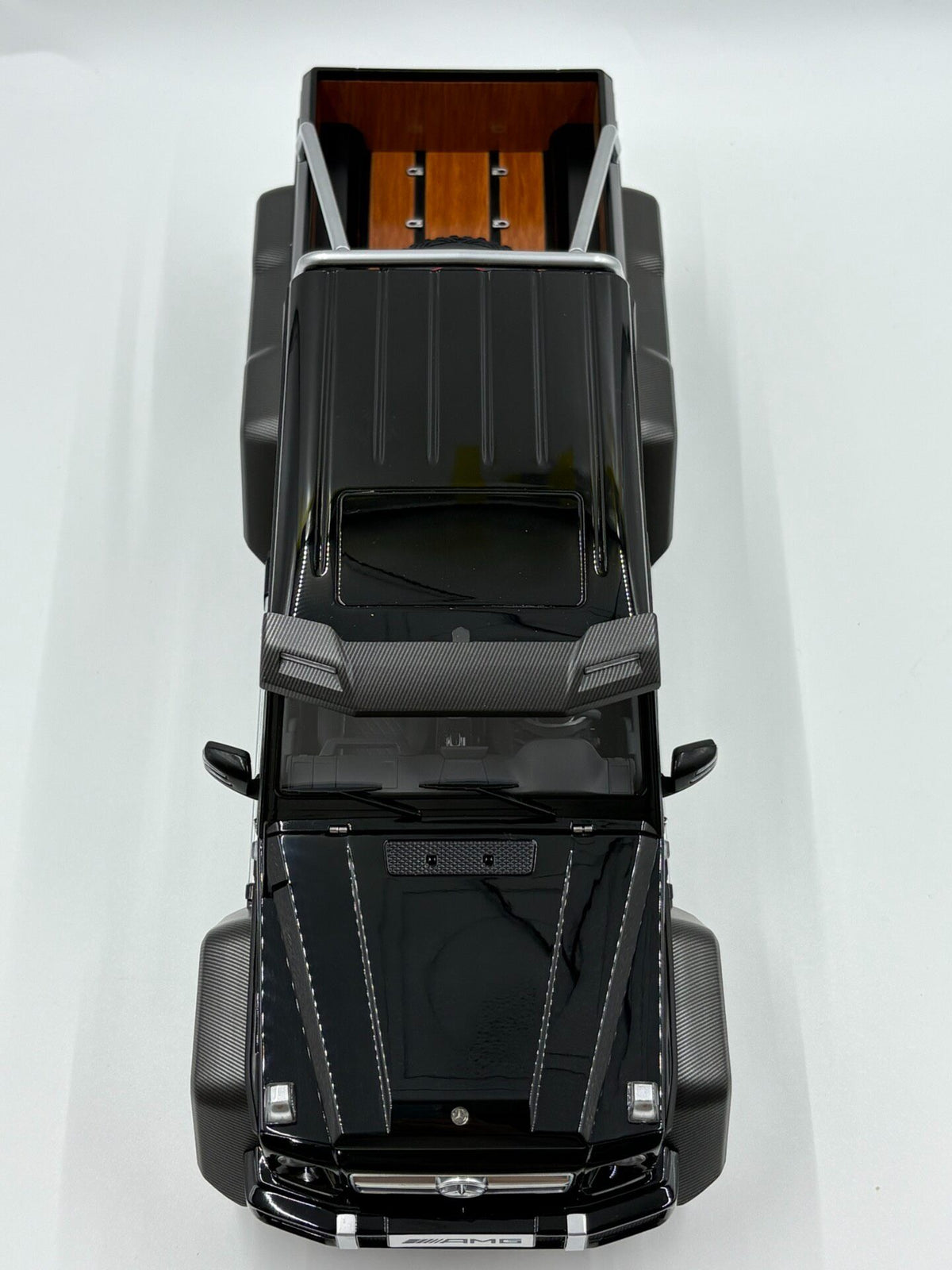 AUTOart Mercedes-Benz G63 AMG 6X6 1:18 - immagine 7