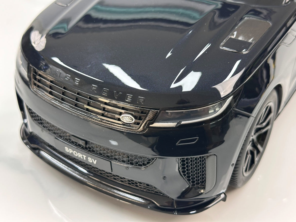 GT Spirit Land Rover Range SV EDIT TWO 1:12 Black - immagine 7