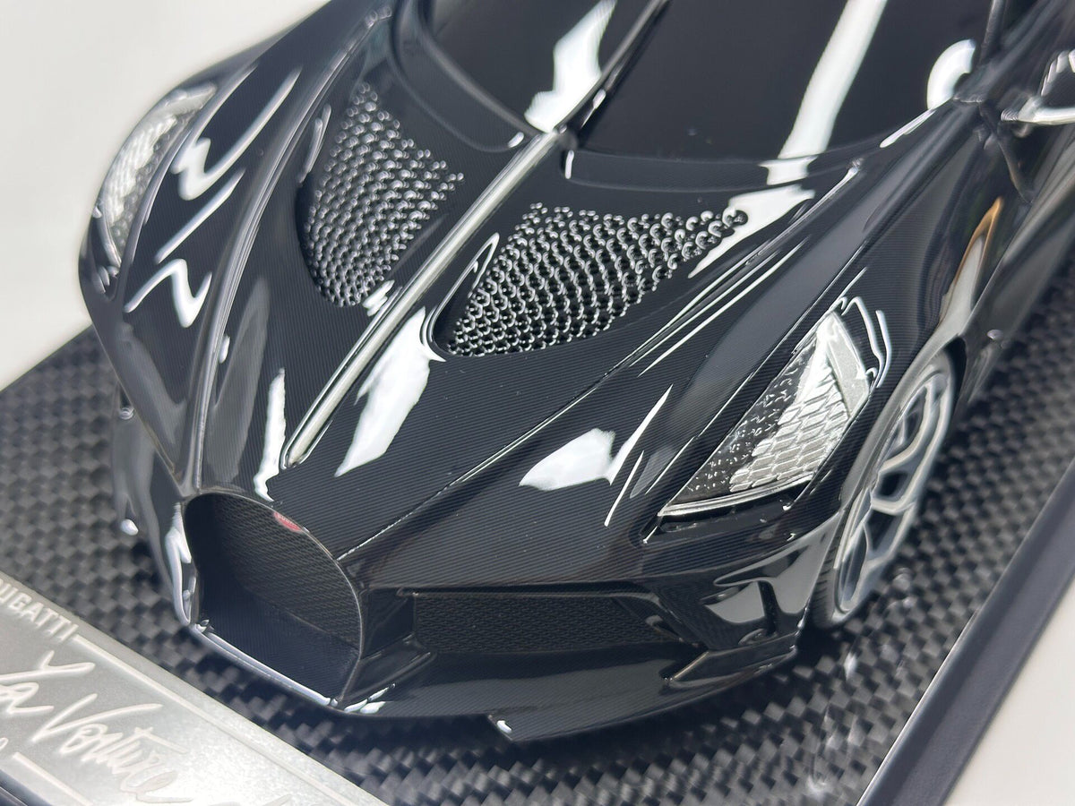 Scale Model 18 Bugatti BlackCarbon Fibre 1:18 - immagine 7