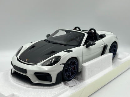 Scale Model Porsche 718 Spyder RS 1:18 White - immagine 7
